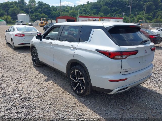 2023 MITSUBISHI OUTLANDER JA4J4UA8XPZ011737 Photo 2