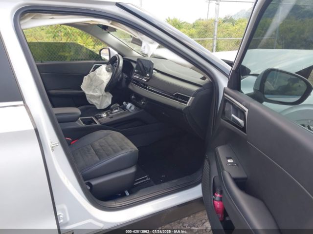 2023 MITSUBISHI OUTLANDER JA4J4UA8XPZ011737 Photo 4