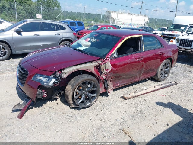 Chrysler 300 2023 2C3CCAAG4PH657805 Image 2