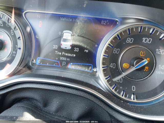 Chrysler 300 2023 2C3CCAAG4PH657805 Image 7