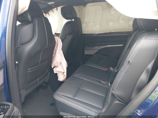 2026 CADILLAC VISTIQ 1GYC3NML9TZ701622 Photo 7