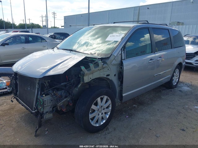 2C4RC1BG5FR645434 Chrysler Town and Country