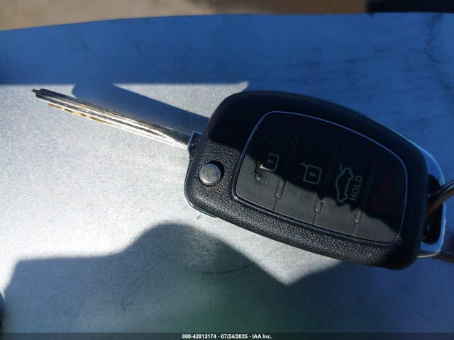 5NPE24AF8HH454067 Hyundai 2017