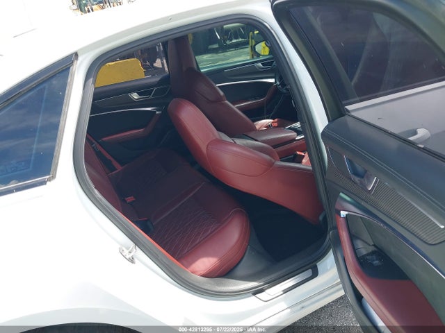 2022 AUDI S6 WAUDFBF22NN020181 Photo 7