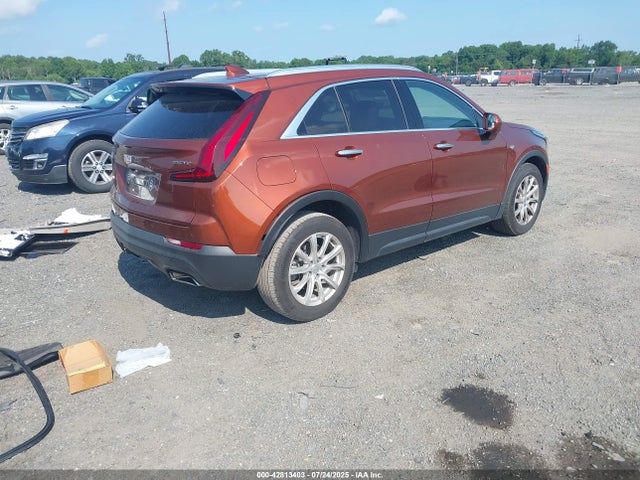 2019 CADILLAC XT4 1GYFZBR49KF107432 Photo 3