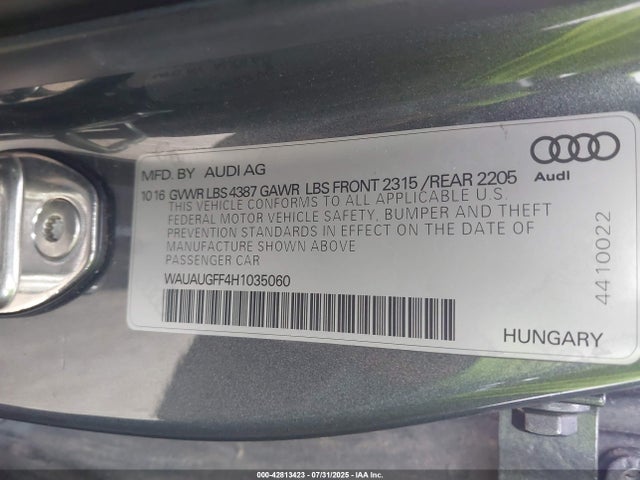 2017 AUDI A3 WAUAUGFF4H1035060 Photo 8