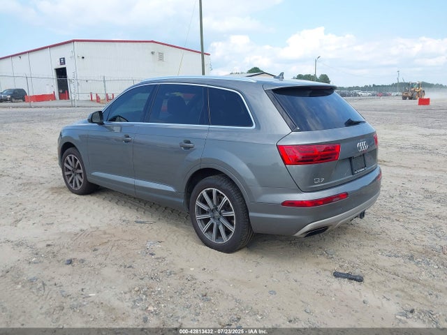 2017 AUDI Q7 WA1LAAF78HD016854 Photo 2