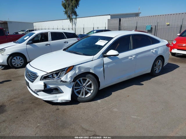 5NPE24AFXHH440221 Hyundai 2017