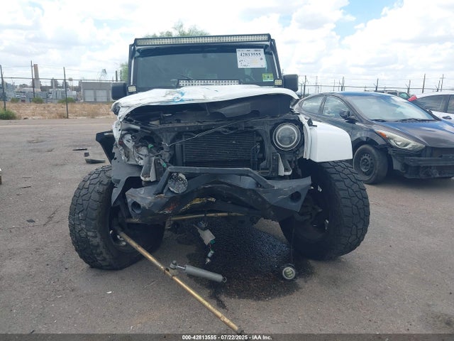 1C4HJWFG9GL305805 Jeep Wrangler