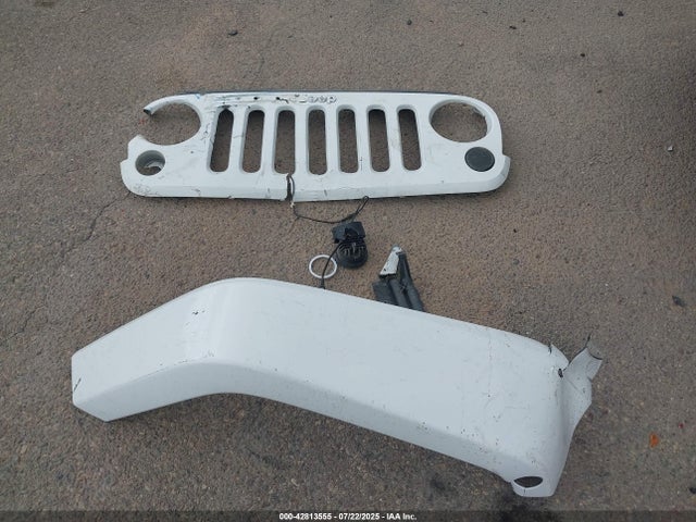 1C4HJWFG9GL305805 Jeep Wrangler