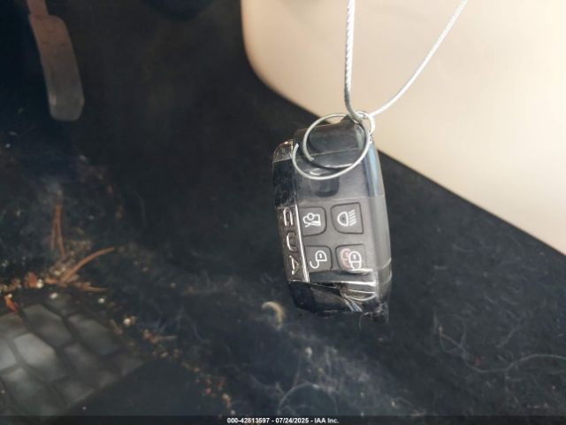 2017 JAGUAR XE SAJAE4BG9HA954227 Photo 10