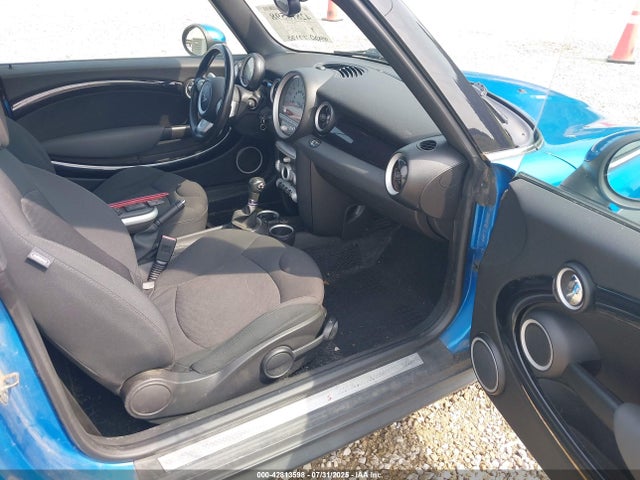 2010 MINI COOPER S WMWMS3C55ATY09303 Photo 4