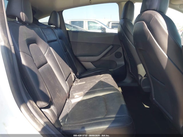 2021 TESLA MODEL Y 5YJYGDEE9MF214695 Photo 7