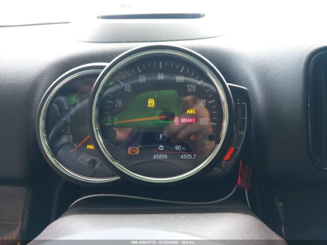 2018 MINI COUNTRYMAN WMZYT3C37J3D99719 Photo 6