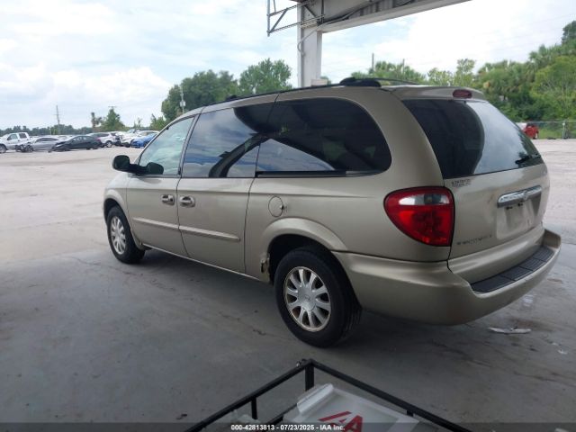 2003 CHRYSLER TOWN & COUNTRY 2C8GP74L03R215877 Photo 2