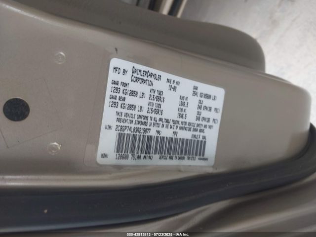 2003 CHRYSLER TOWN & COUNTRY 2C8GP74L03R215877 Photo 8