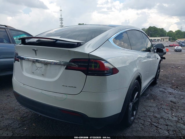 2020 TESLA MODEL X 5YJXCDE29LF297587 Photo 3