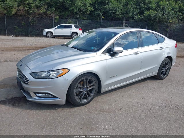 Ford 2.0l 4v atk hev 2018 3FA6P0LU0JR169771 Image 2