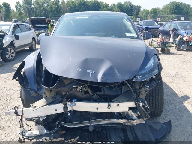 7SAYGAEE8PF878556 Tesla Model Y