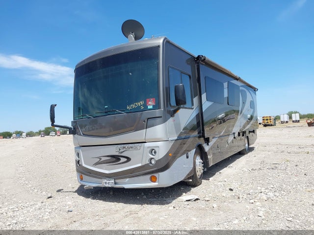 Freightliner cummins b6.7 2019 4UZACGFC1KCKS6809 Image 2