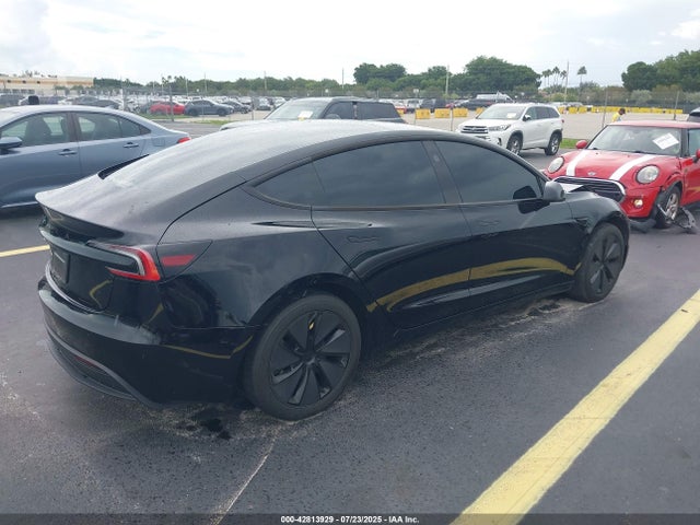 Tesla 2024 2024 5YJ3E1EA5RF728739 Image 4