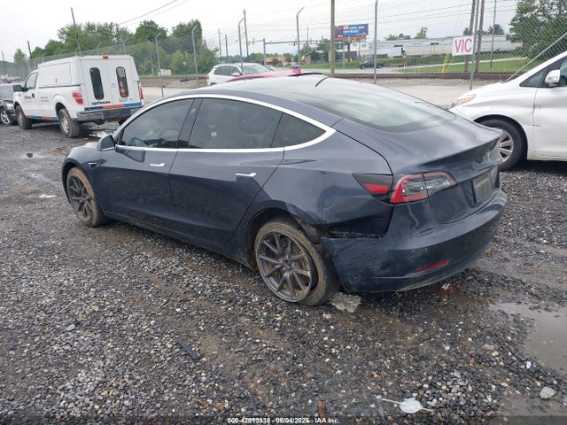 2019 TESLA MODEL 3 5YJ3E1EA6KF531021 Photo 2