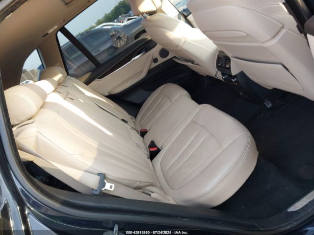 2016 BMW X5 5UXKR0C5XG0P28651 Photo 7