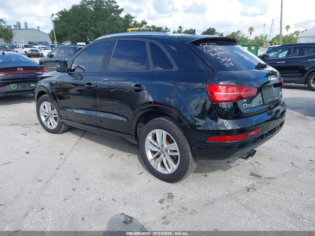 2018 AUDI Q3 WA1ECCFS1JR026010 Photo 2