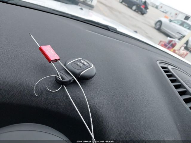 2018 MINI COUNTRYMAN WMZYS7C33J3E07342 Photo 10