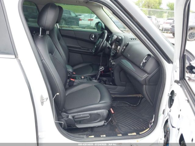 2018 MINI COUNTRYMAN WMZYS7C33J3E07342 Photo 4