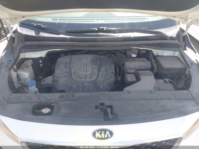KIA Sedona 2017 KNDMC5C18H6334067 Image 10