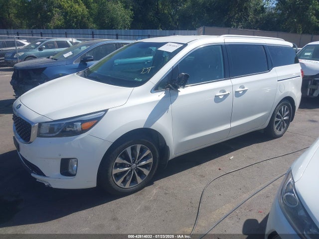 KIA Sedona 2017 KNDMC5C18H6334067 Image 2