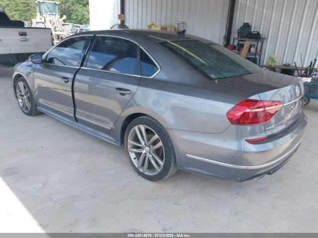 2017 VOLKSWAGEN PASSAT 1VWDT7A38HC082089 Photo 2
