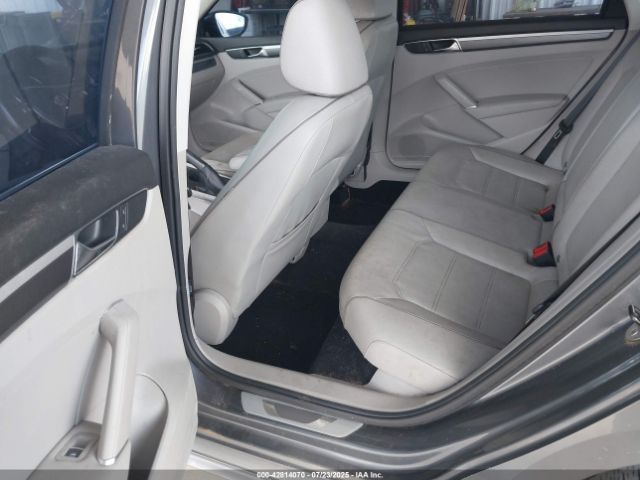 2017 VOLKSWAGEN PASSAT 1VWDT7A38HC082089 Photo 7