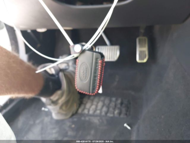 2019 JAGUAR XE SAJAS4FX4KCP52569 Photo 10