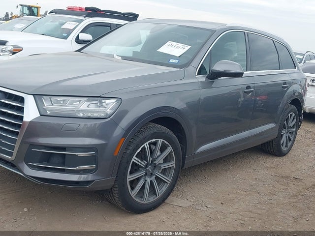 2017 AUDI Q7 WA1VAAF70HD011625 Photo 1