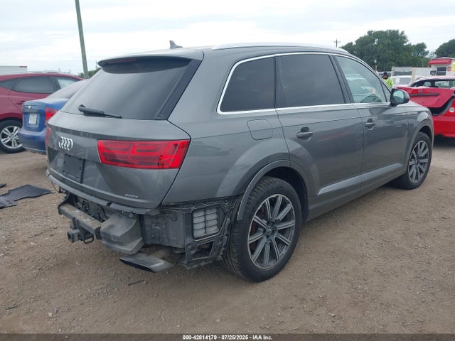 2017 AUDI Q7 WA1VAAF70HD011625 Photo 3