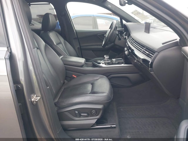 2017 AUDI Q7 WA1VAAF70HD011625 Photo 4