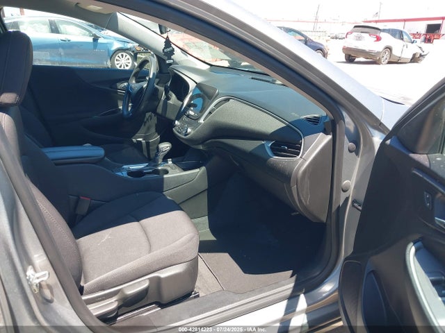 1G1ZD5ST8RF129560 Chevrolet lfv