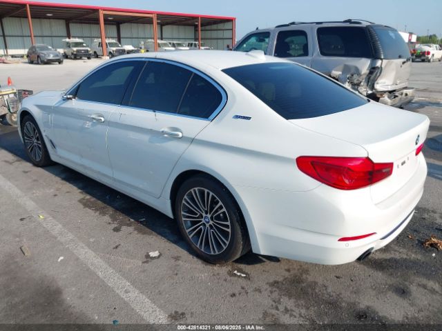 2018 BMW 530E WBAJB1C59JB085080 Photo 2
