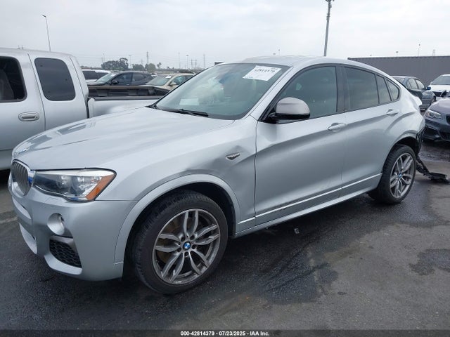 5UXXW7C56J0W64140 BMW 2018