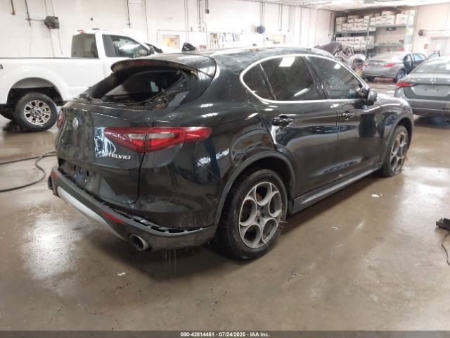 2018 ALFA ROMEO STELVIO ZASFAKBN0J7B96730 Photo 3