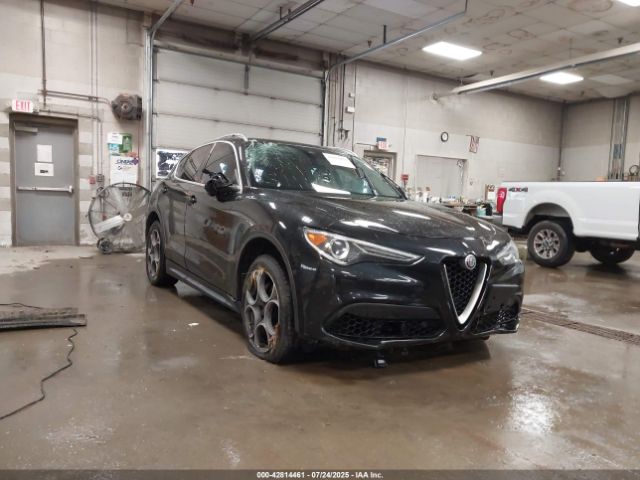 2018 ALFA ROMEO STELVIO ZASFAKBN0J7B96730 Photo 5