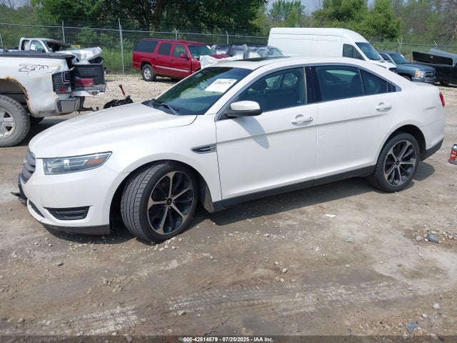 1FAHP2H82FG139556 Ford 2015