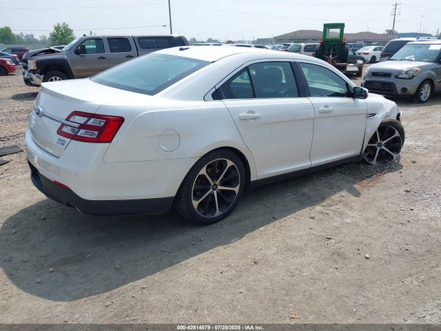 1FAHP2H82FG139556 Ford 2015