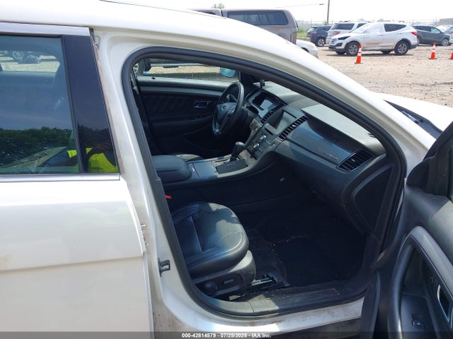 1FAHP2H82FG139556 Ford 2015