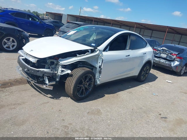 2025 TESLA MODEL Y 7SAYGDEE9SA342965 Photo 1