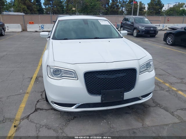 Chrysler 2016 2016 2C3CCAAG7GH268561 Image 6