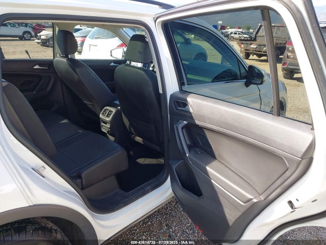 Auction sale of the 2020 Volkswagen Tiguan 2.0t Se/2.0t Se R-line Black/2.0t Sel, vin: 3VV2B7AXXLM163507, lot number: 42814738