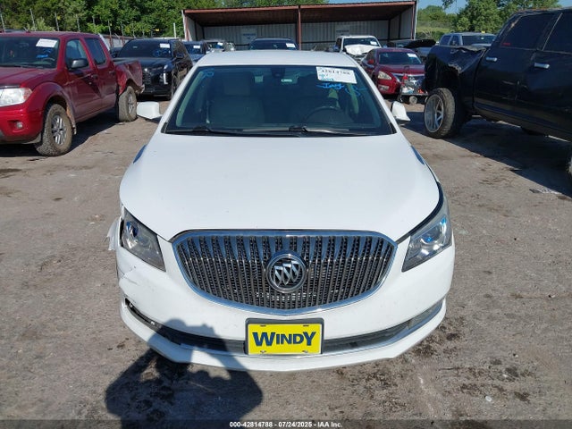 1G4GB5G35FF140813 Buick lfx